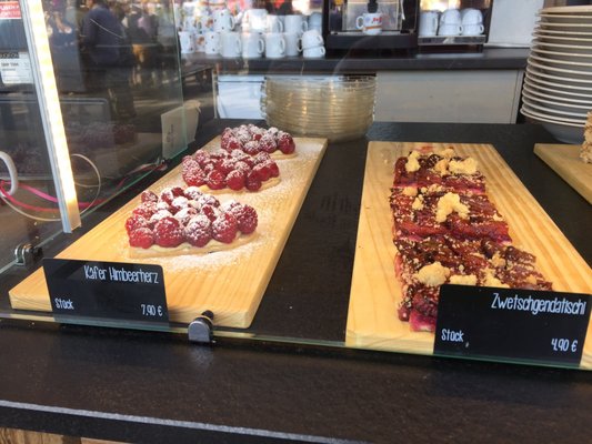 Käfer-Wiesn-Schänke by null