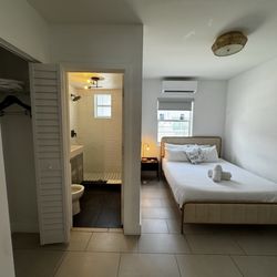 Villa Byron Suites