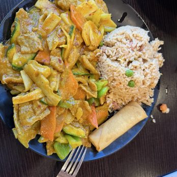 Yu’s Kitchen - Curry Beef - Pan Asian Near Me - Hurricane, Utah Yu’s Kitchen - Curry Beef - Pan Asian Near Me - Hurricane, Utah