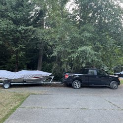 Kitsap Marina - Easy to tow. My pickup doesn't know it's back there.