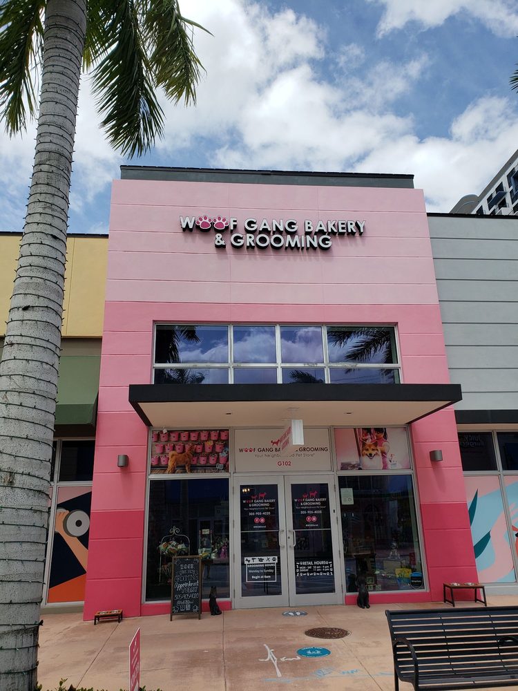 Woof Gang Bakery & Grooming Doral