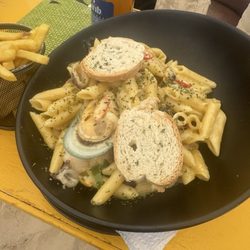 Elodias - Seafood pasta