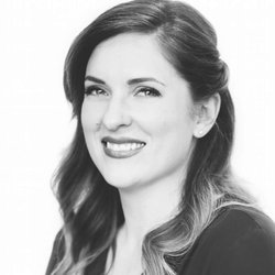 Queen D Wax - Woman run experienced and compassionate esthetician with many years of experience. Licensed and insured.