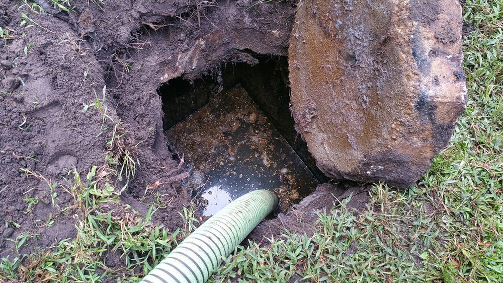 Slide of Universal Septic Services