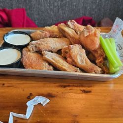 The Boulder Tap House - Medium order dill wings with ranch