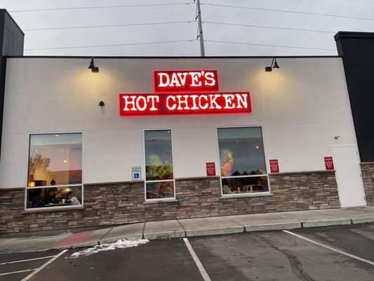 Dave's Hot Chicken by null