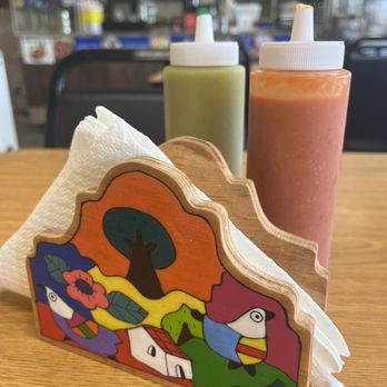 La Pupusa Queen - Salsitas - Salvadoran Near Me - El Paso, Texas La Pupusa Queen - Salsitas - Salvadoran Near Me - El Paso, Texas