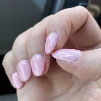 Q nails and spa - Didn't clean up the edges - Nail Salons Near Me - San Marcos, Texas