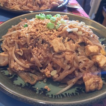 Thai Orchid - Chicken pad thai lunch special - Thai Near Me - Blue Bell, Pennsylvania Thai Orchid - Chicken pad thai lunch special - Thai Near Me - Blue Bell, Pennsylvania