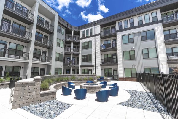 West End Station by null