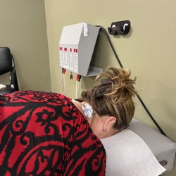 Flowery Branch Chiropractic - Tens treatment before adjustment