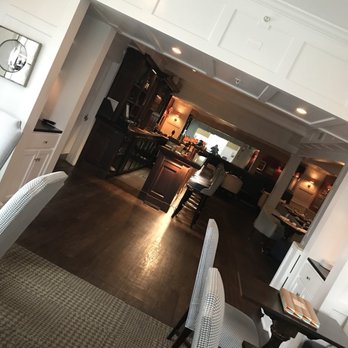 Kennebunkport Inn - Bar - Hotels Near Me - Kennebunkport, Maine