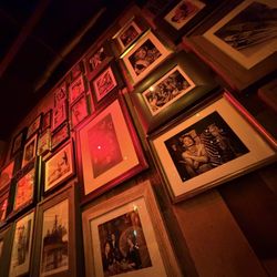 Bar area, nice spot to sit