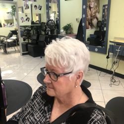 Hollywood Hair By Jenny