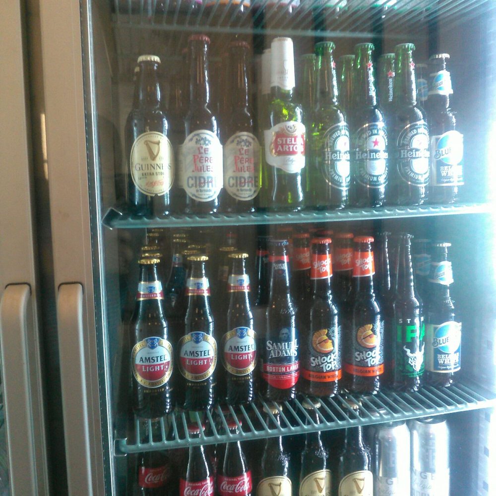 Café Montrose - Good selection of beers, cidre, non alcoholic drinks - Cafes Near Me - Glendale, California Café Montrose - Good selection of beers, cidre, non alcoholic drinks - Cafes Near Me - Glendale, California
