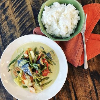 Siam Thai Restaurant - Green Curry vegetable - Thai Near Me - Decatur, Georgia