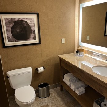 Eldorado Hotel & Spa - Bathroom - Hotels Near Me - Santa Fe, New Mexico Eldorado Hotel & Spa - Bathroom - Hotels Near Me - Santa Fe, New Mexico
