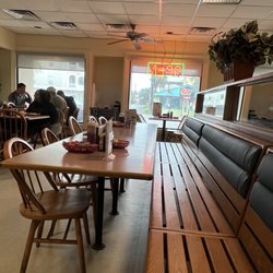 Sunrise Restaurant - A table for 10!!!!