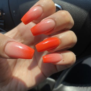 Logan Square Nail Salon - Ombré dip powder with glitter - Nail Salons Near Me - Chicago, Illinois Logan Square Nail Salon - Ombré dip powder with glitter - Nail Salons Near Me - Chicago, Illinois