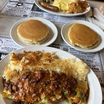 Oak Creek Diner - American Near Me - Oak Creek, Wisconsin