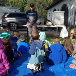 Hays Honey And Apple Farm - Homeschool. Mr. Hays passong on his valuable bee knowledge.
