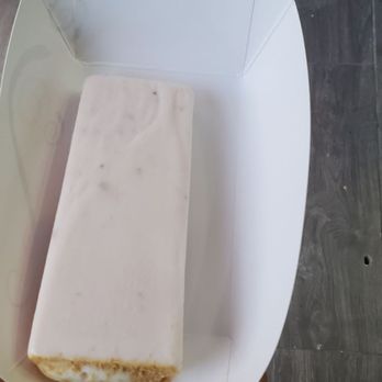 Zippops - Strawberry cheesecake - Ice Cream & Frozen Yogurt Near Me - San Juan, Puerto Rico