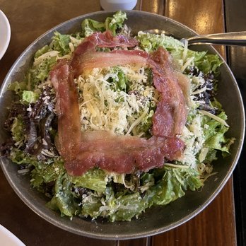 Cabaña Villegas - Ensalada Cesar con pancetta Caesar salad with bacon - Steakhouses Near Me - Buenos Aires, C