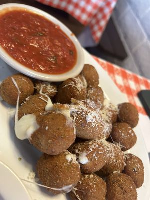 Mama D's Original Italian Restaurant - Hermosa Beach by null