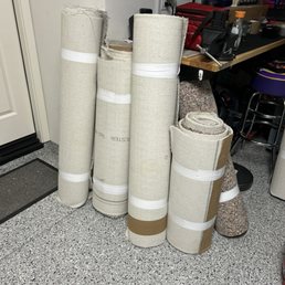 We had 16 rolls like this and 3 trash bags. We had 16 rolls like this and 3 trash bags.
