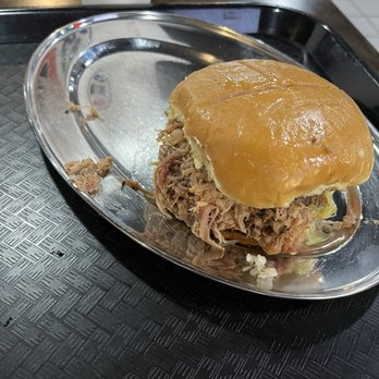 Boarhog's Barbeque - Pork sandwich - American Near Me - Huntsville, Alabama