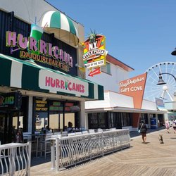 Hurricanes Daiquiri Bar & Grill