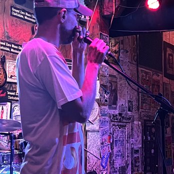 Ground Zero Blues Club - Chris Pitts's harmonica player - Jazz & Blues Near Me - Clarksdale, Mississippi