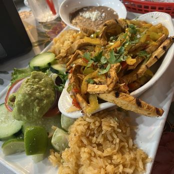 El Pato - Fajitas de Pollo Especial - Mexican Near Me - Newhall, California