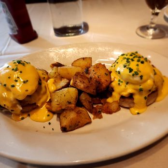 The Hamilton - Crab cake eggs benedict - Seafood Near Me - Washington, DC, District of Columbia The Hamilton - Crab cake eggs benedict - Seafood Near Me - Washington, DC, District of Columbia