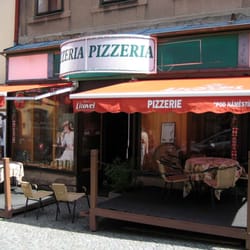 Pizzerie pod Náměstím - Z venku