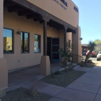 BodyCentral Physical Therapy - Entrance -- ample parking - Physical Therapy Near Me - Tucson, Arizona