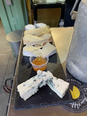 Tölzer Kasladen by null