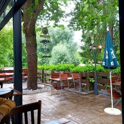 Zur Waldhausstube - Blick in den Garten
