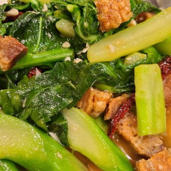 Tantawan Thai Kitchen - Chinese Broccoli with Crispy Pork - Thai Near Me - Rosemead, California Tantawan Thai Kitchen - Chinese Broccoli with Crispy Pork - Thai Near Me - Rosemead, California