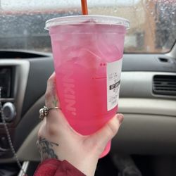 Dunkin' - Strawberry Dragonfruit Dunkin' Refresher