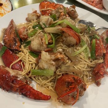 Dim Sum King - Lobster low mein - Dim Sum Near Me - Daly City, California Dim Sum King - Lobster low mein - Dim Sum Near Me - Daly City, California