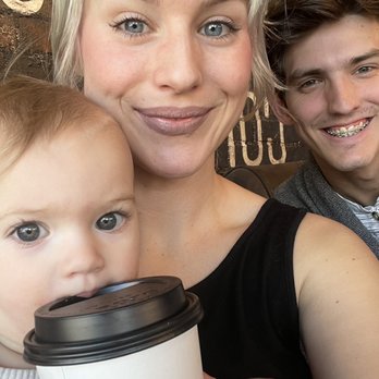 Groundhouse Coffee - Coffee & Tea Near Me - Gardner, Kansas
