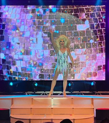 Shea's 710 Theatre by null