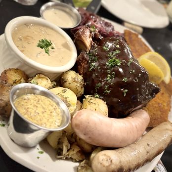 Mozart's Restaurant - "Amadeus" Platter for Two - Modern European Near Me - Leavenworth, Washington Mozart's Restaurant - "Amadeus" Platter for Two - Modern European Near Me - Leavenworth, Washington