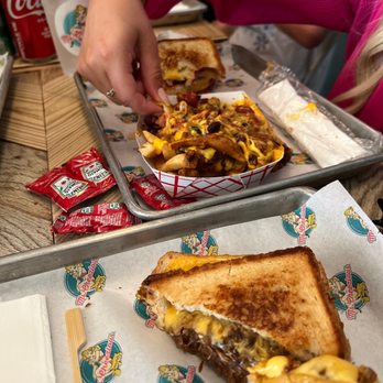 Ms Cheezious - Pulled pork sandwich, AMAZINGGGG. - Sandwiches Near Me - Miami, Florida Ms Cheezious - Pulled pork sandwich, AMAZINGGGG. - Sandwiches Near Me - Miami, Florida