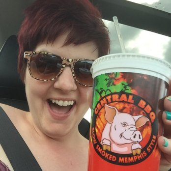 Central BBQ - Sweet tea in a sweet souvenir cup! - Barbeque Near Me - Memphis, Tennessee