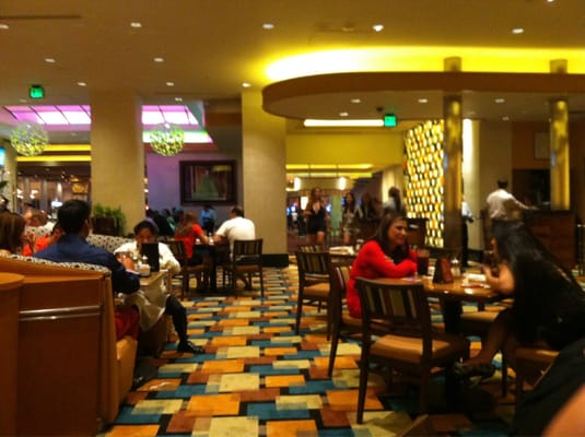 Avenue Café by null