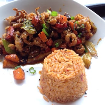 Yard House - Kung Pao Calamari Appetizer - New American Near Me - Atlanta, Georgia