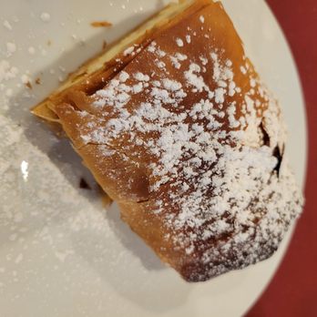 Danubius Restaurant - Modern European Near Me - Sunnyside, New York