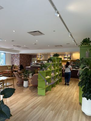 Daffodil Cafe by null